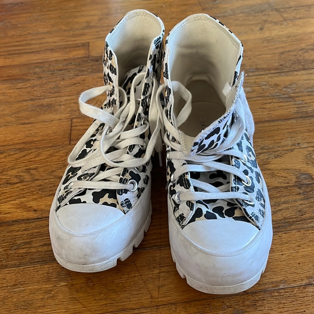 Women’s size 6.5 cheetah print converse